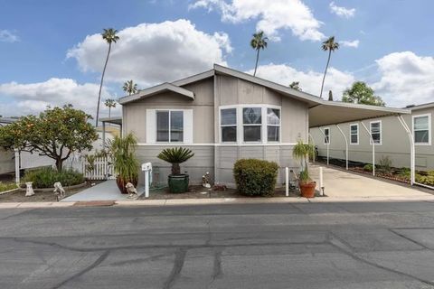 2280 E Valley 4 Escondido CA 92027