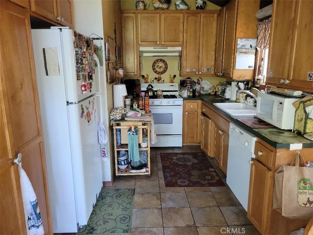 22726 Ponderosa Drive