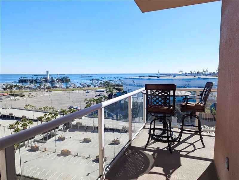 388 E Ocean Boulevard 1117