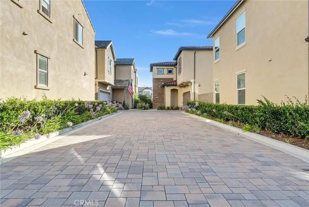 1164 Portola Oaks Dr
