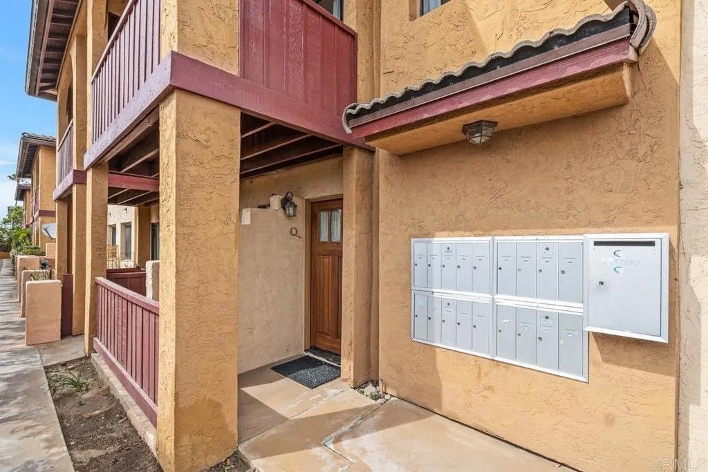 Photo of 1351 Holly Avenue #Q, Imperial Beach, CA 91932 (MLS # PTP2603490)