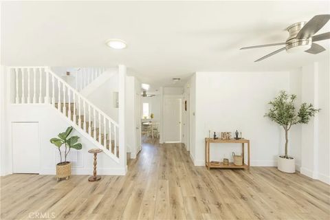 Photo of 229 La Verne Ave, Long Beach, CA 90803 (MLS # IG25218616)