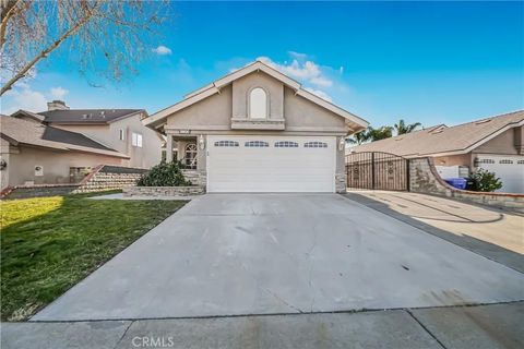 28830 Startree Saugus CA 91390