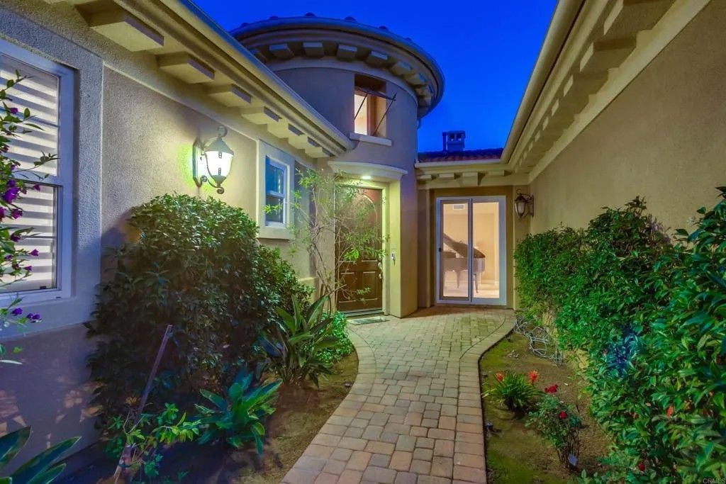Photo of 545 Quail Pointe Ln, Encinitas, CA 92024 (MLS # NDP2603005)