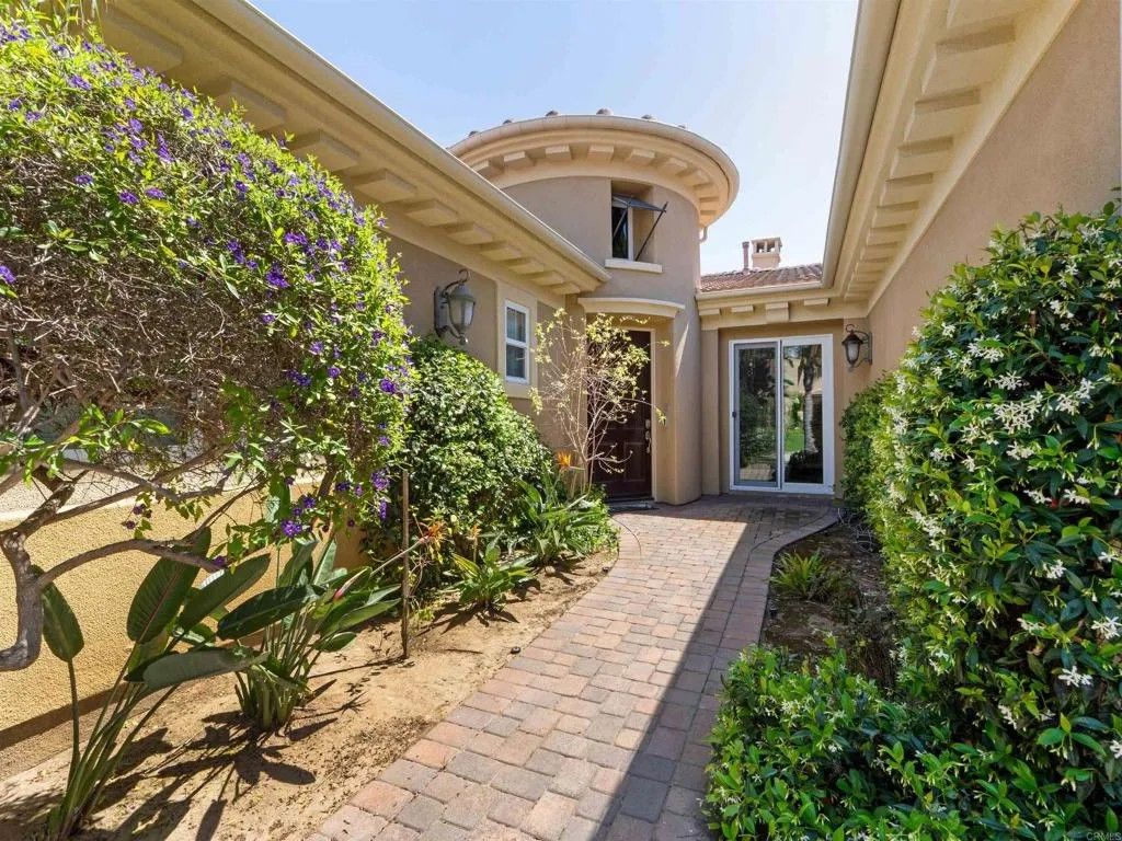 Photo of 545 Quail Pointe Ln, Encinitas, CA 92024 (MLS # NDP2603005)