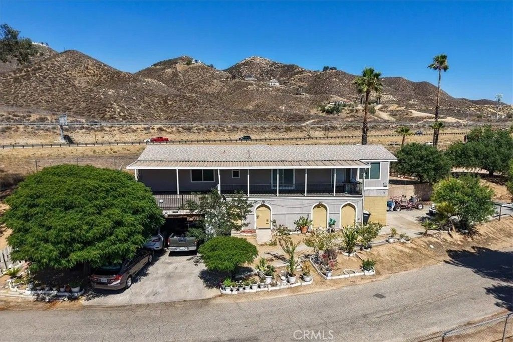 Photo of 32480 Mesa Drive, Lake Elsinore, CA 92530 (MLS # SW25141690)