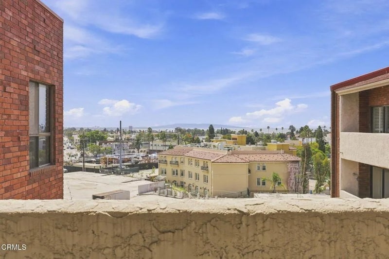 15515 W Sunset Boulevard 504