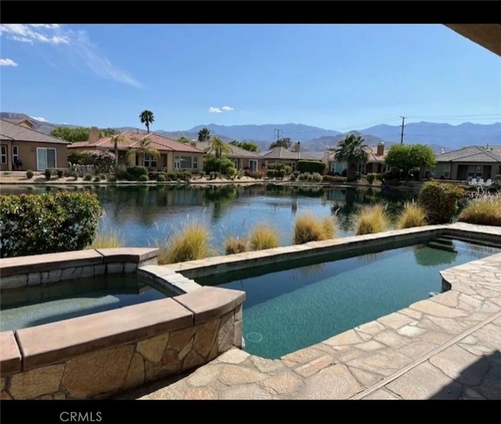 Photo of 111 Shoreline Dr, Rancho Mirage, CA 92270 (MLS # TR26026712)