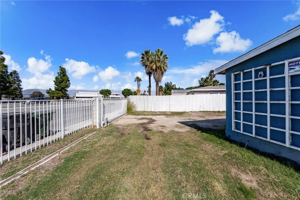 1585 S Tippecanoe Avenue