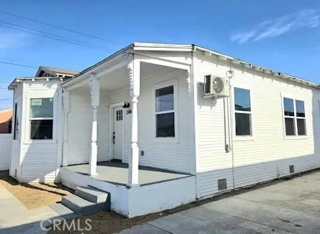 Photo of 1350 E 94th St, Los Angeles, CA 90002 (MLS # DW26089963)