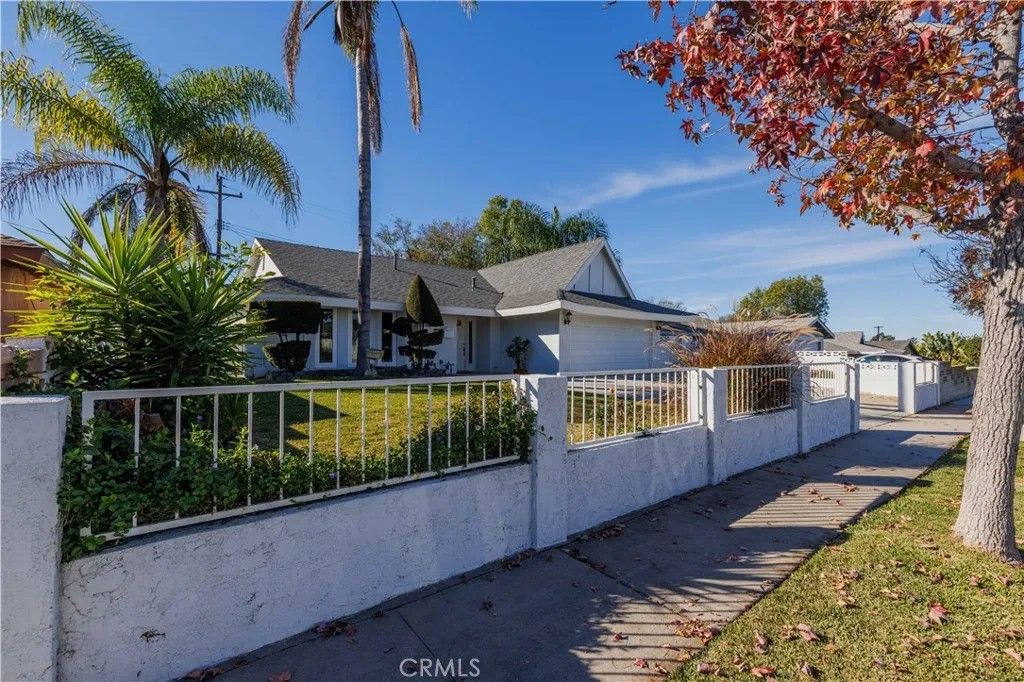 Photo of 3026 E Quinnell Dr, West Covina, CA 91792 (MLS # TR26008086)