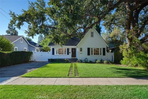 Photo of 644 W Colorado Blvd, Monrovia, CA 91016 (MLS # AR25244554)