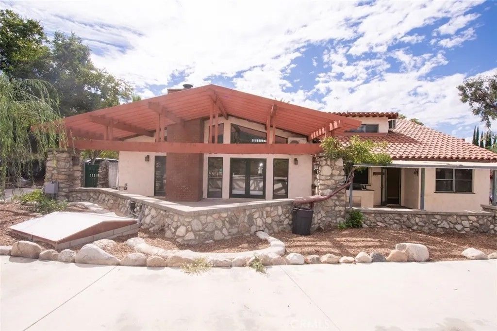 Photo of 3643 N Mills Avenue, Claremont, CA 91711 (MLS # CV25242081)