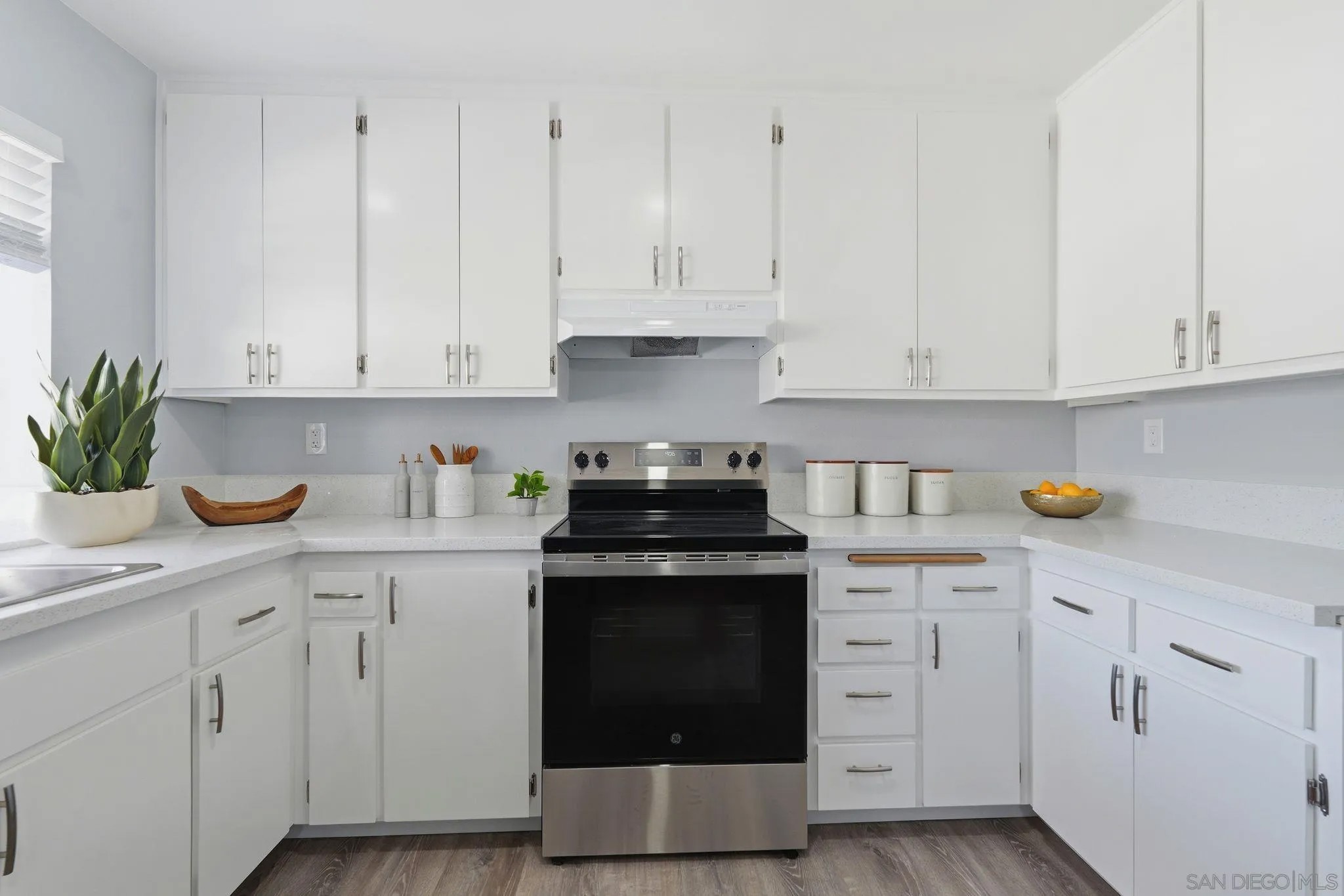 6795 Parkside