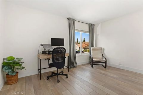 Tiny photo for 23962 Warsaw St, Mission Viejo, CA 92691 (MLS # OC25245348)
