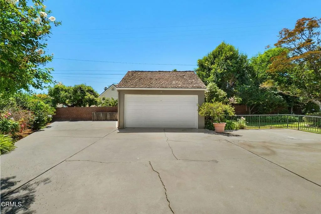 2810 Somerset Place
