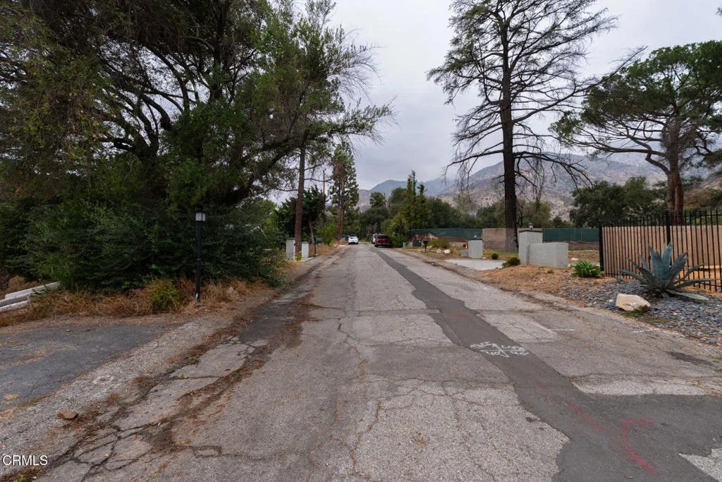 Photo of 3041 Via Maderas ST, Altadena, CA 91001 (MLS # P1-27841)