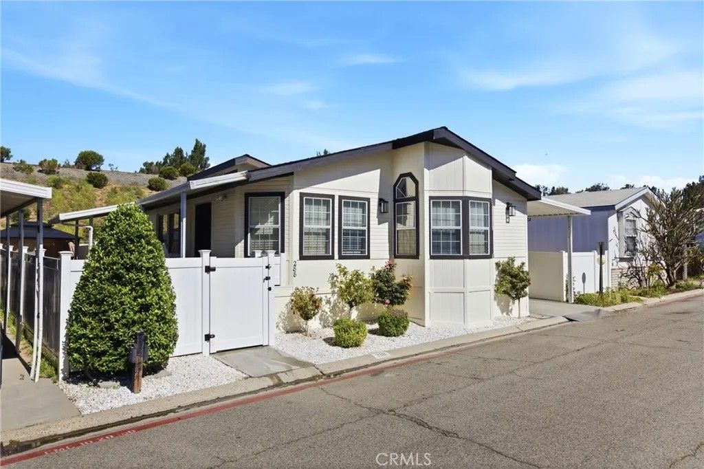 Photo of 4901 Green River #288, Corona, CA 92880 (MLS # IG26053029)