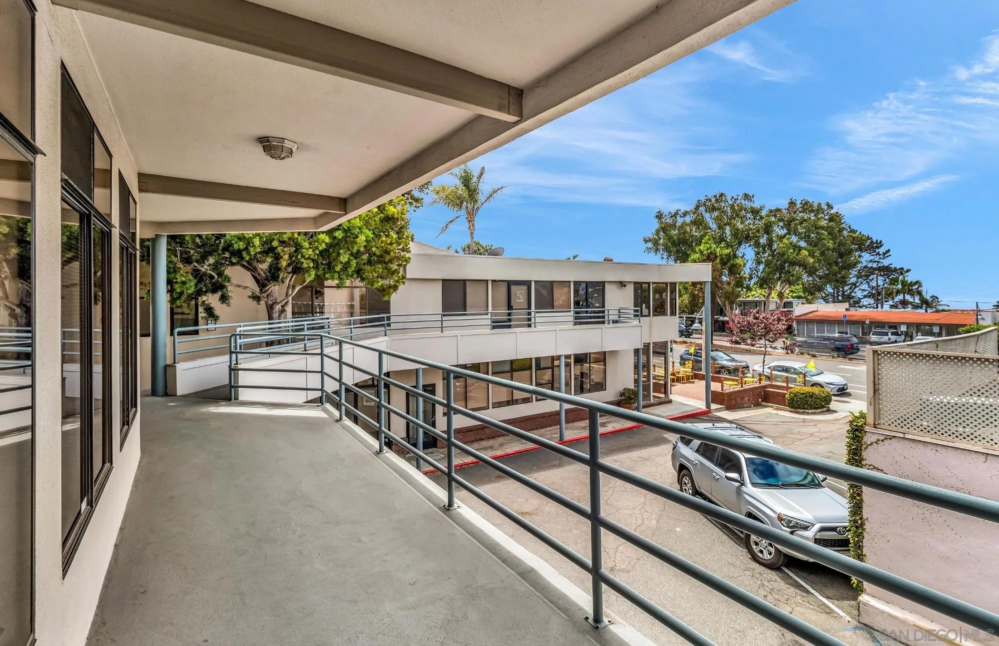 1237 Camino Del Mar