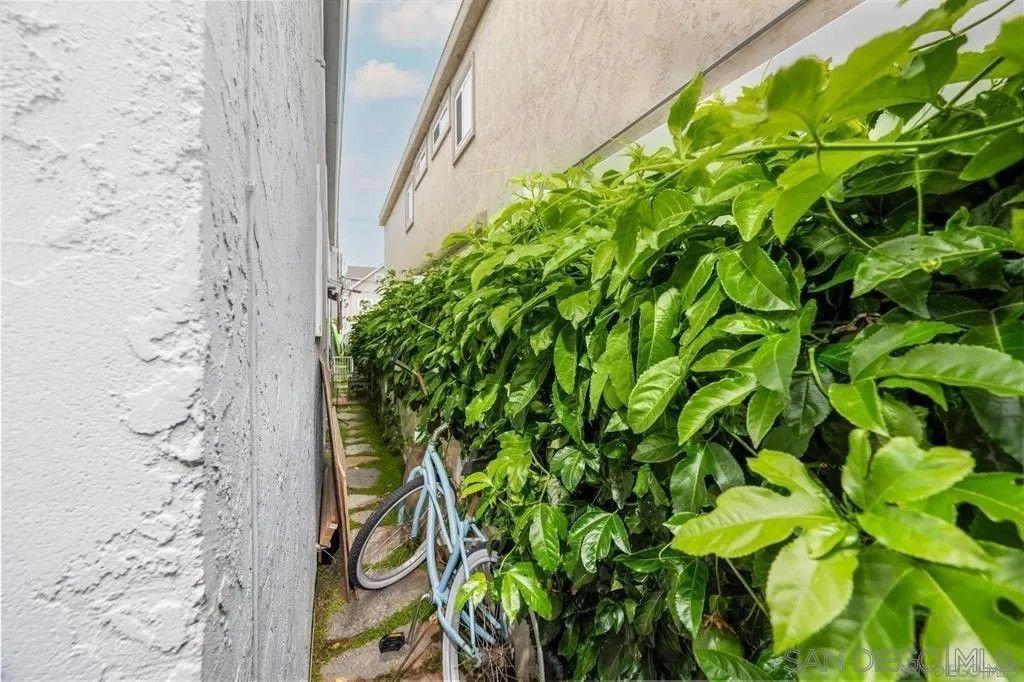 Photo of 248 Orange Avenue, Coronado, CA 92118 (MLS # 260002715)