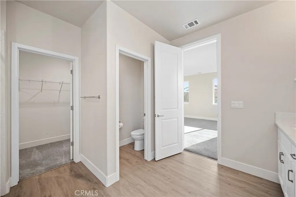 5541 Promontory