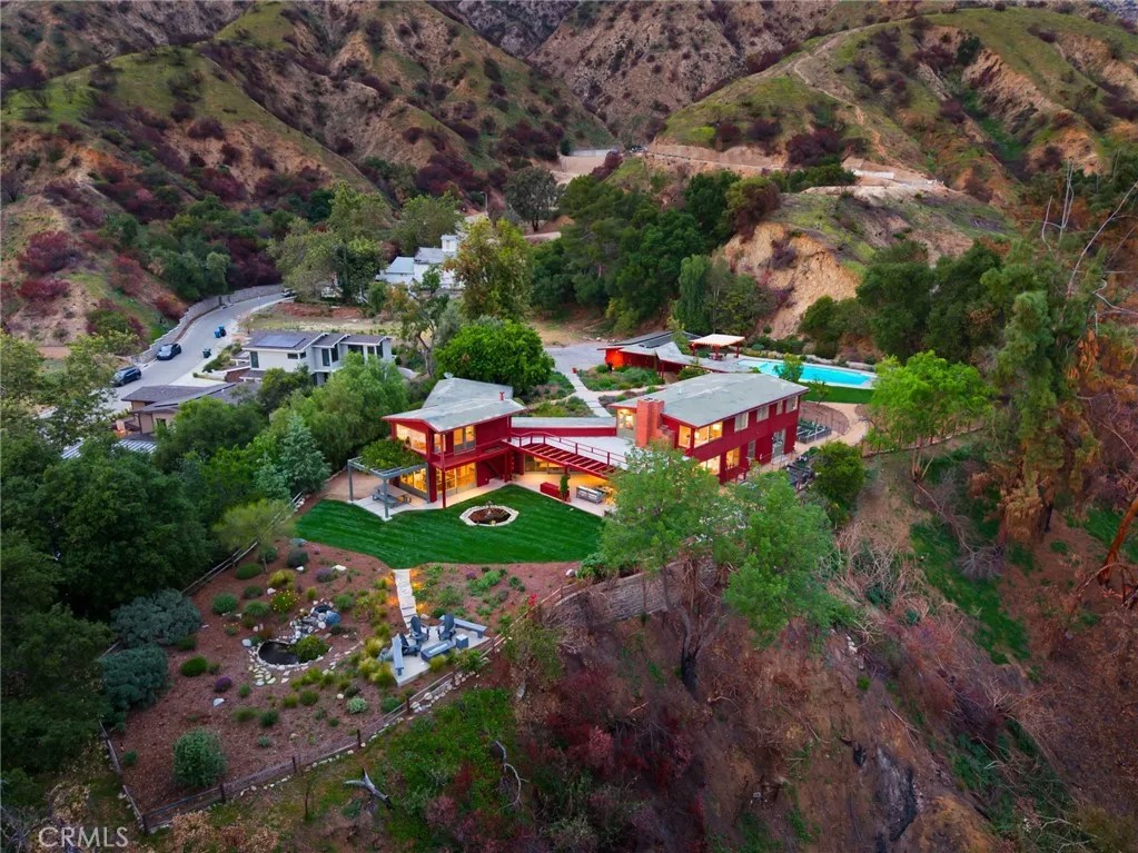 650 Baldwin Court