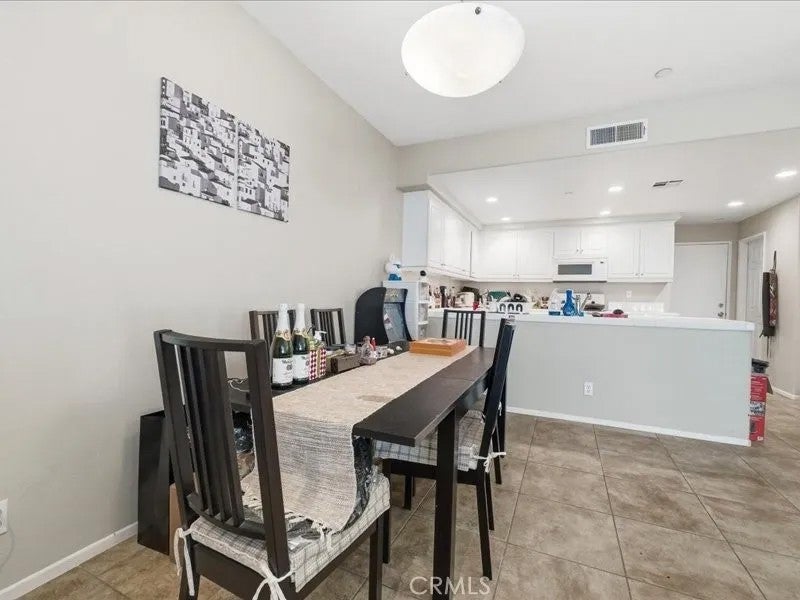 15903 Fountain Lane