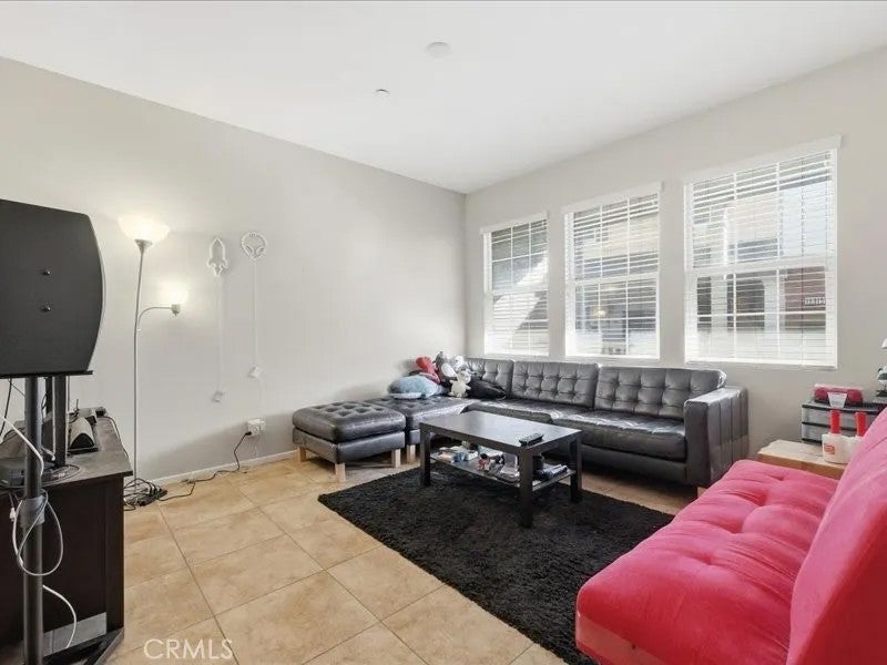 15903 Fountain Lane