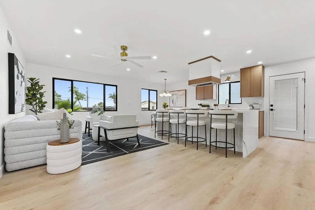 3942 Mount Acadia Boulevard