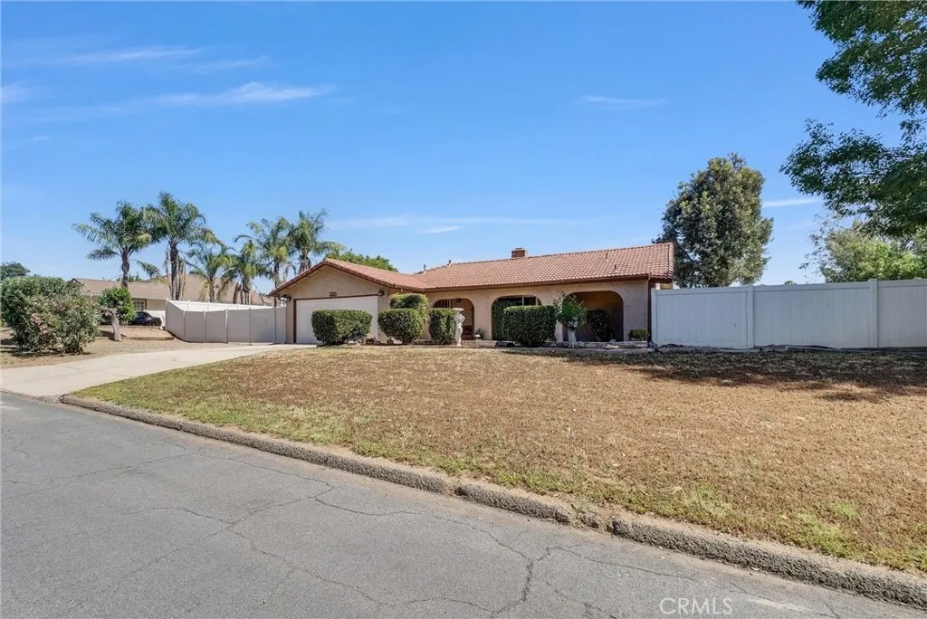 22290 Black Beauty Trail