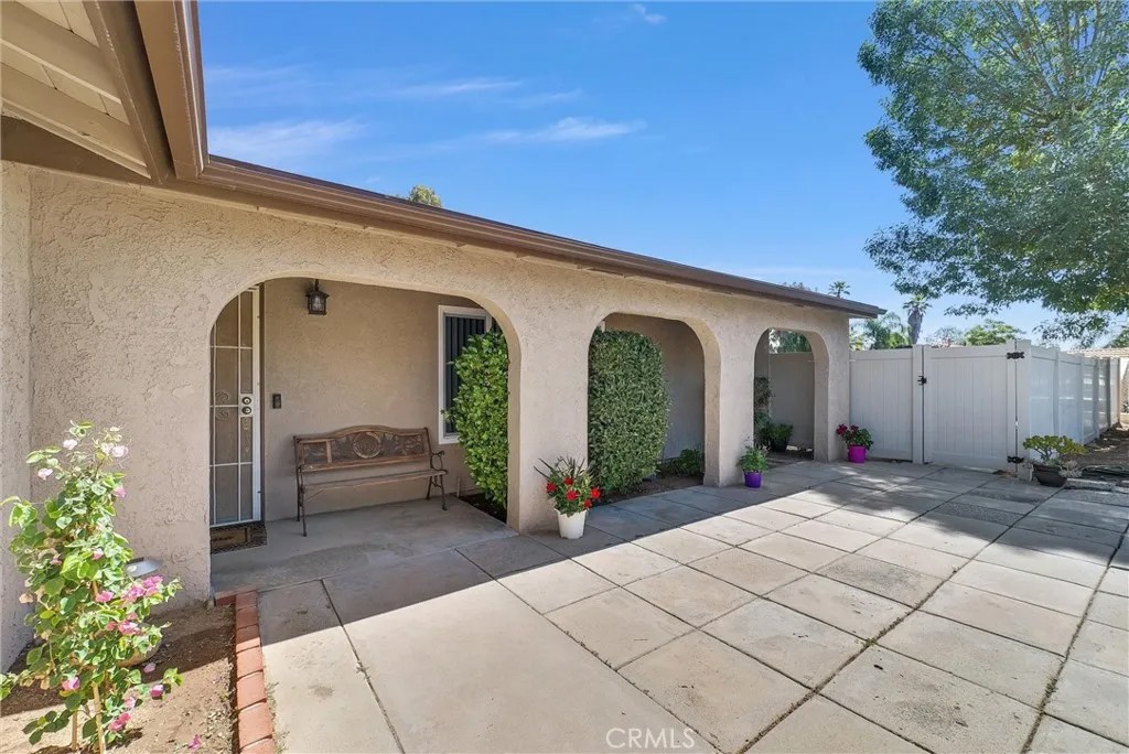 22290 Black Beauty Trail