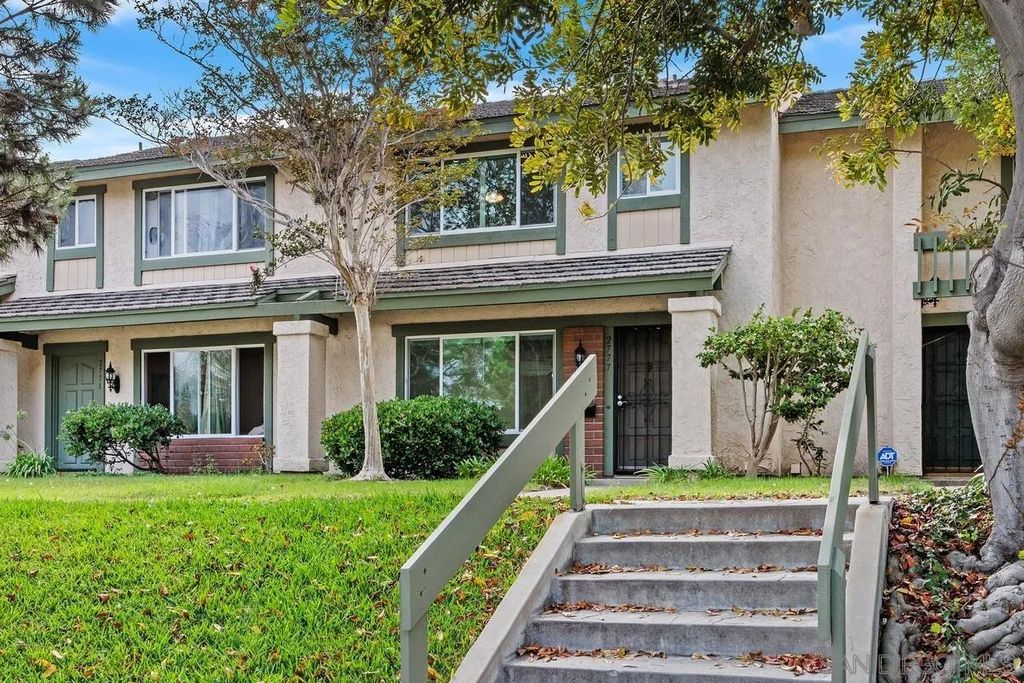 Photo of 2777 Caminito Cedros, Del Mar, CA 92014 (MLS # 250040968)