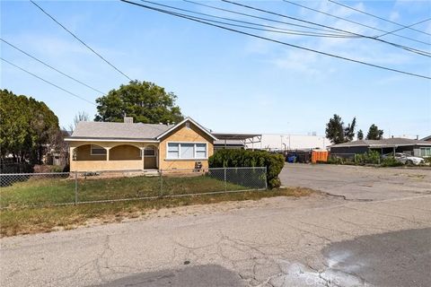 Photo of 14616 Hunter Street, Fontana, CA 92335 (MLS # IV26060016)