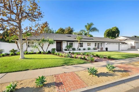 Photo of 11891 Gladstone Drive, North Tustin, CA 92705 (MLS # NP25257705)