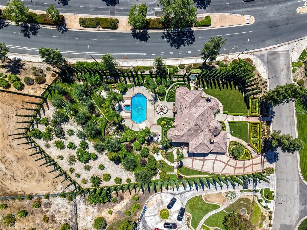 7190 Wyndham Hill