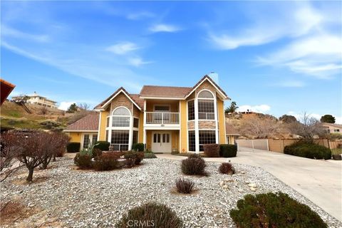 Photo of 17850 Portside Ln, Victorville, CA 92395 (MLS # WS26033701)