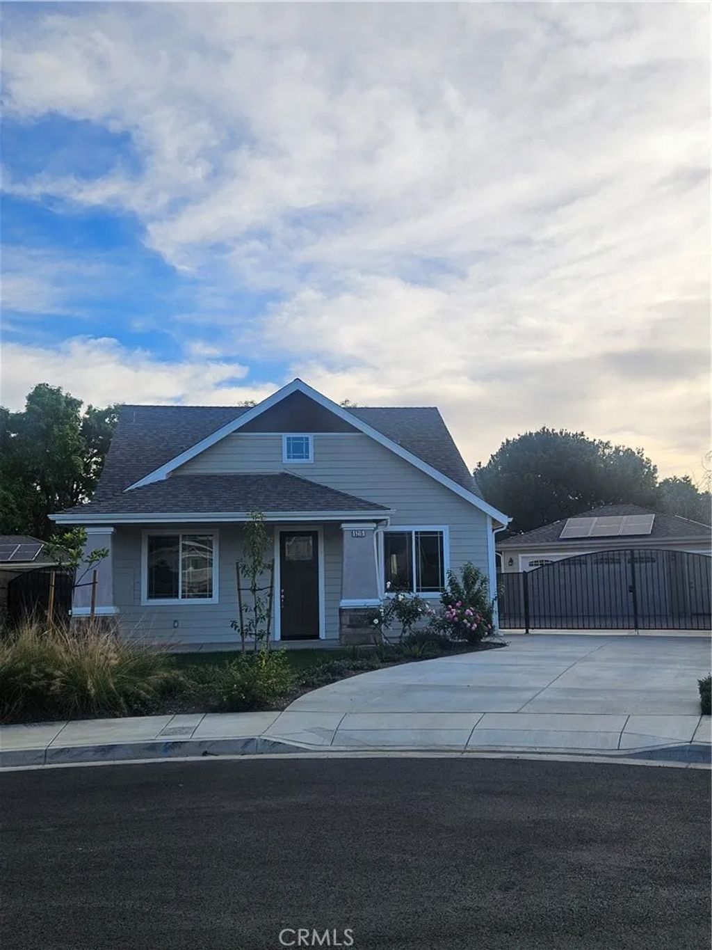 Photo of 5215 Peony Court, Riverside, CA 92506 (MLS # IV26021634)