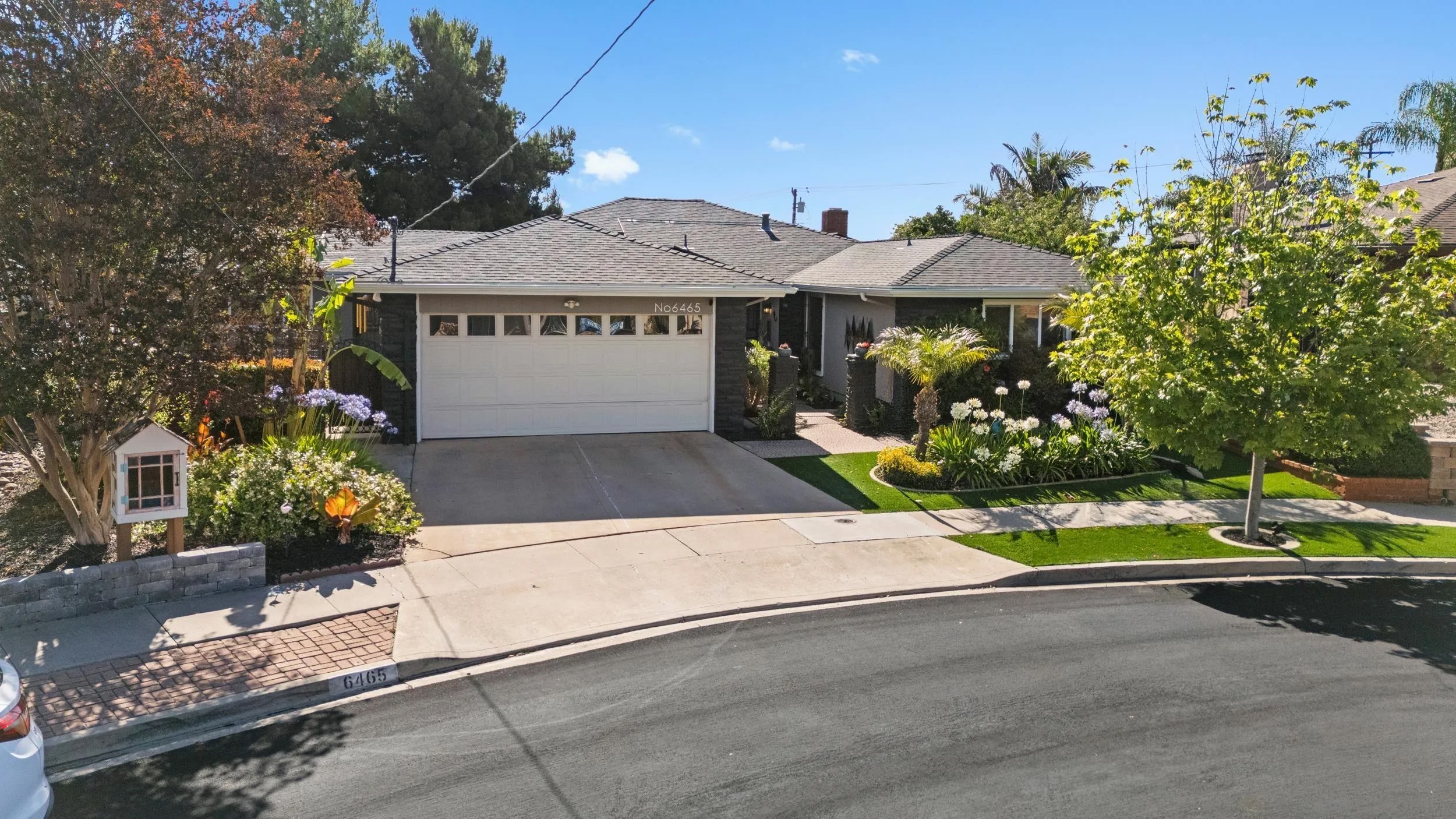 6465 Coral Lake