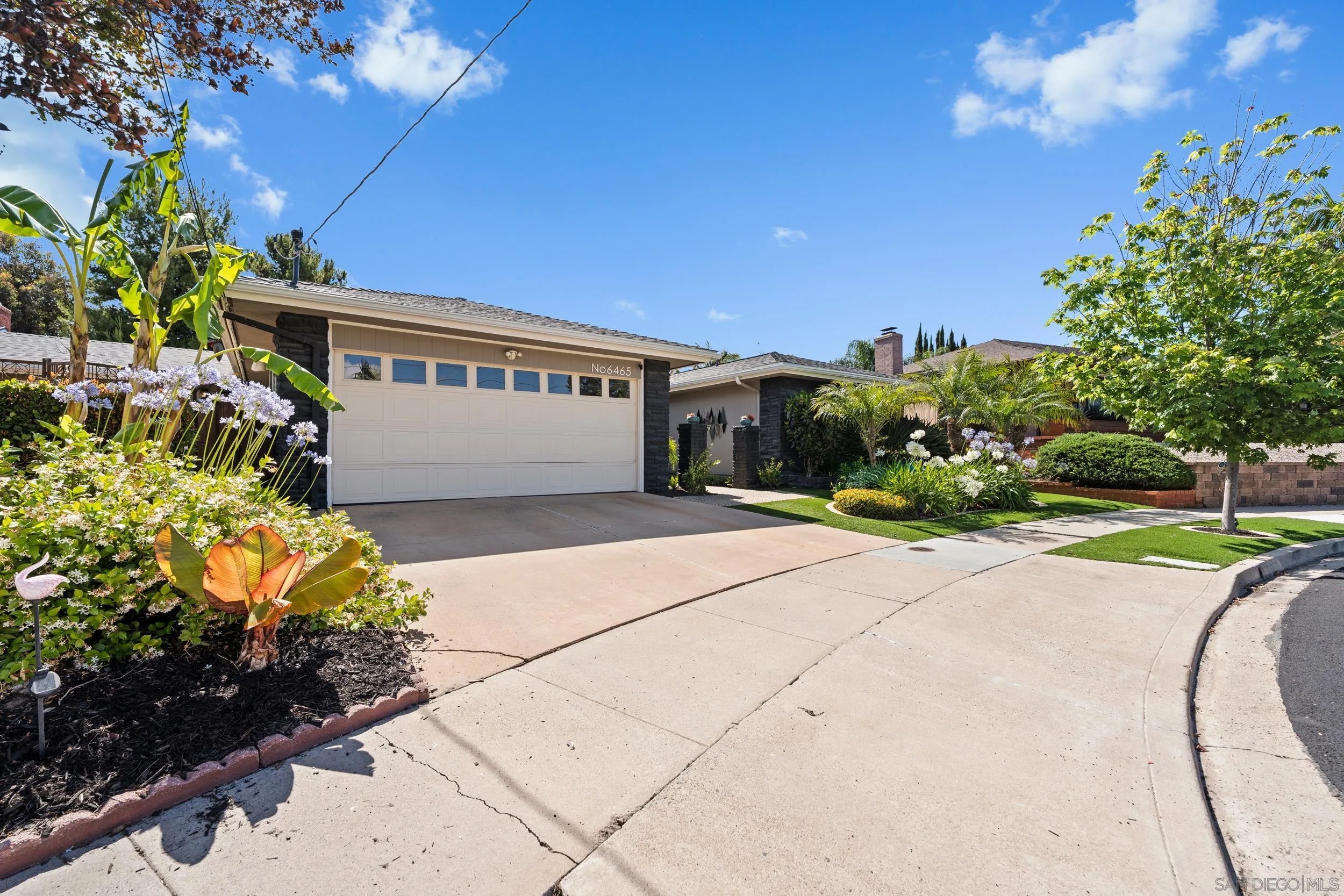 6465 Coral Lake