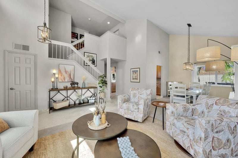 12740 Boxwood Ct