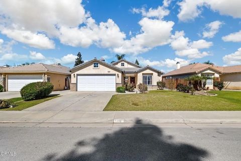 Photo of 9116 Chattaroy Street, Bakersfield, CA 93312 (MLS # V1-35044)