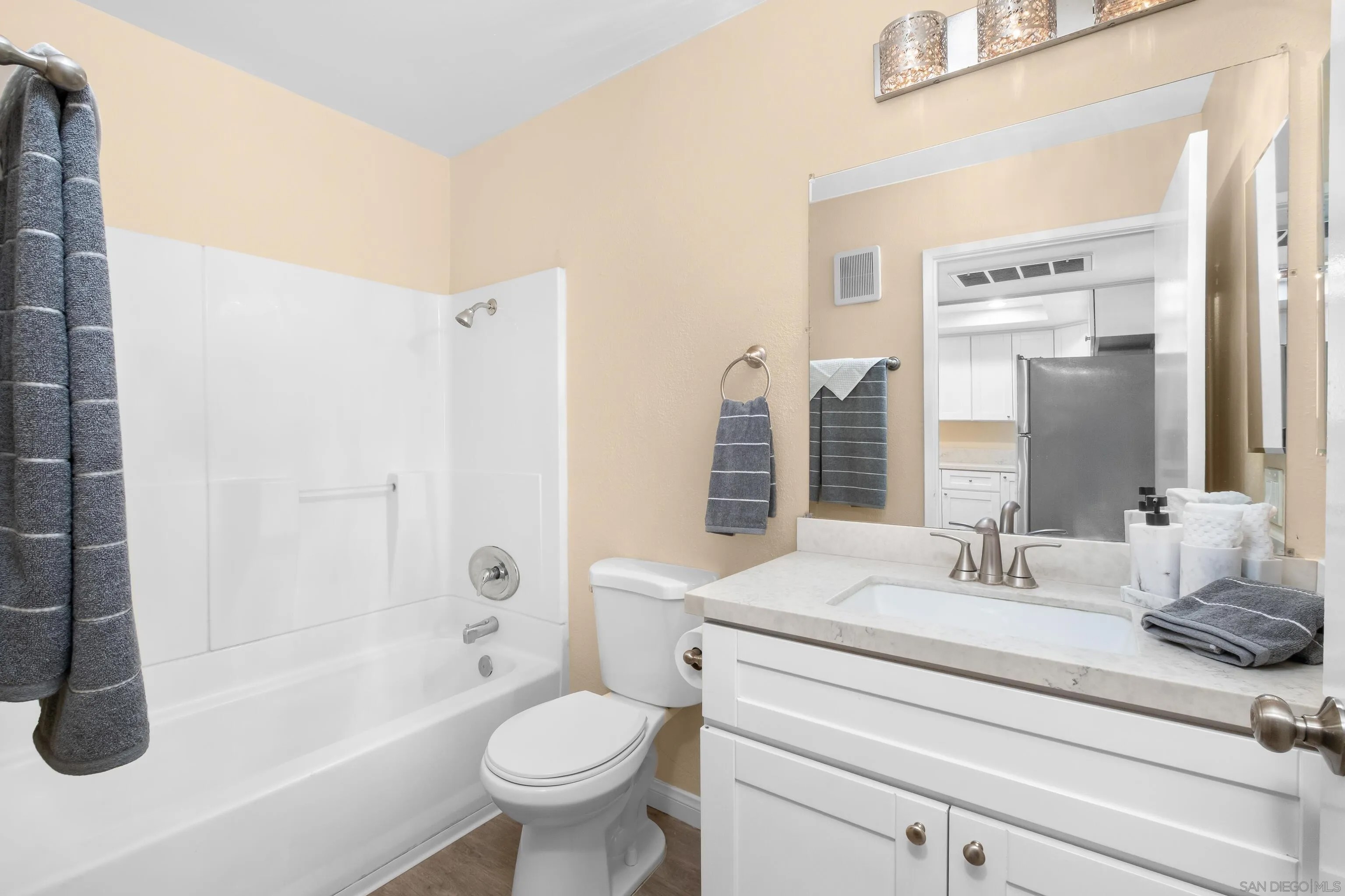 475 N Midway 152