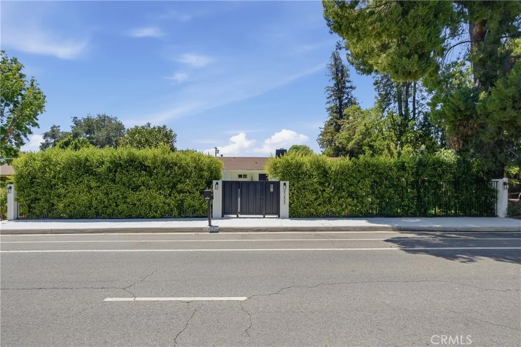 9253 White Oak Avenue