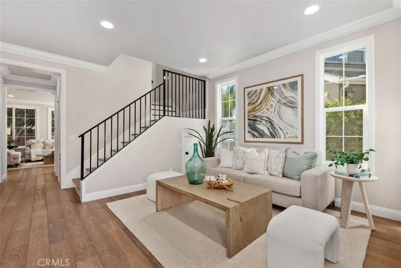 53 Bainbridge Ave