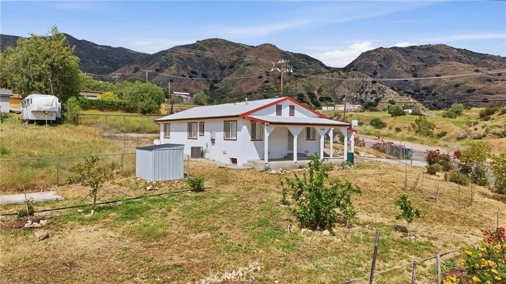 13407 Kagel Canyon