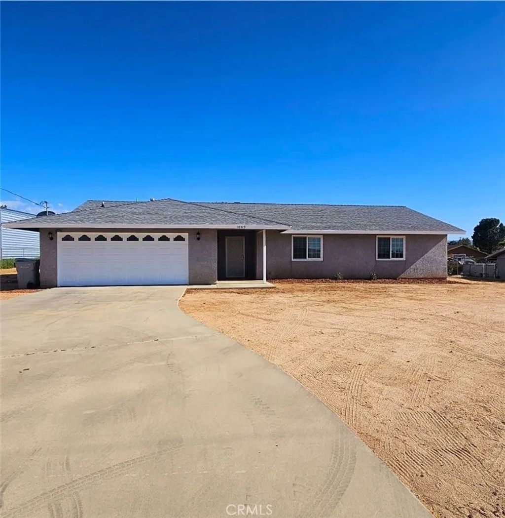 Photo of 18419 Seaforth Street, Hesperia, CA 92345 (MLS # CV26094366)