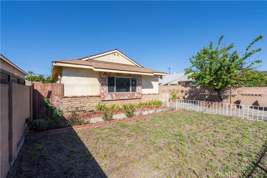 10817 Cantara Street