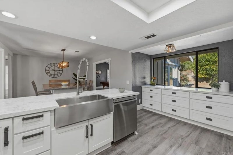 929 Pepper Tree Lane