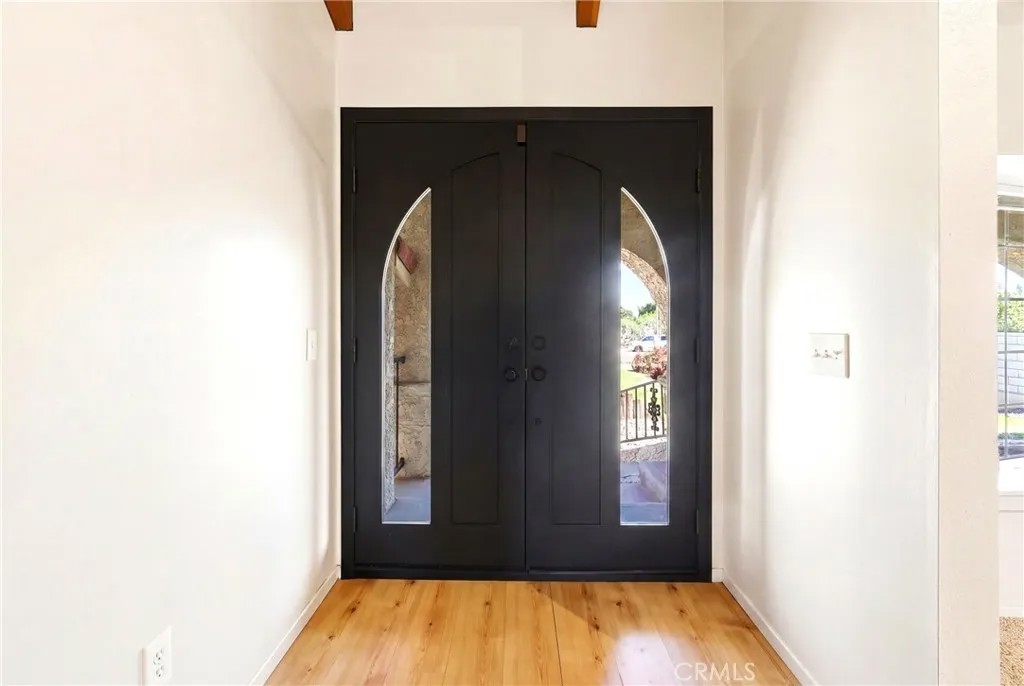 16810 Danbury