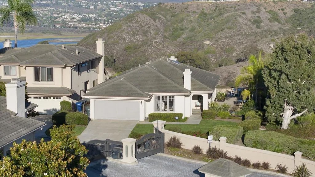 1801 Amalfi Drive